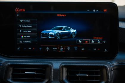Test: Ford Mustang Dark Horse 
